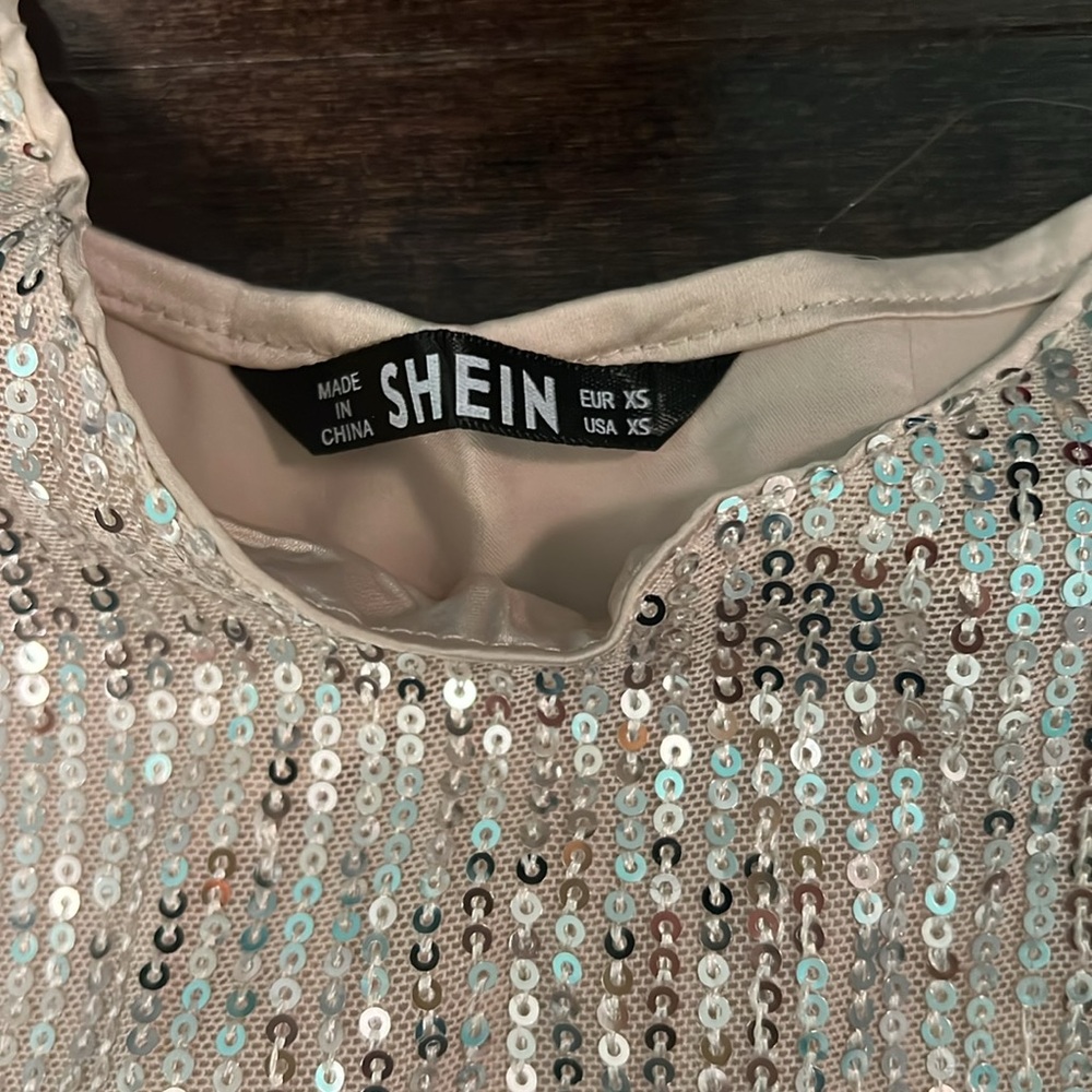 NEW Glitter Sequin Tank Top - Picture 3 of 5